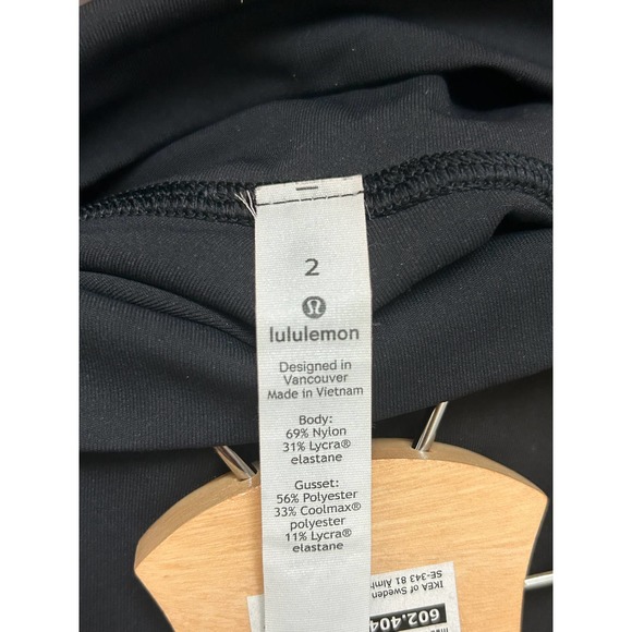 Wunder Train High-Rise Black leggings Crop 21" size 2 - Picture 9 of 10